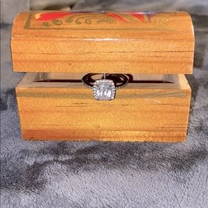 Beautiful rectangular shape ring!